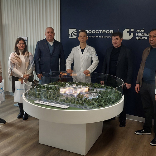 Клинику «Белоостров» посетила делегация Бухарского многопрофильного медицинского центра из Узбекистана
